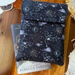 Onyx Storm Padded Book Sleeve Extra Large