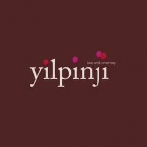 Yilpinji: Love, Art & Ceremony by Nicholls Christine