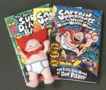 Captain Underpants ExtraCrunchy Fun Pack  Books  Toy