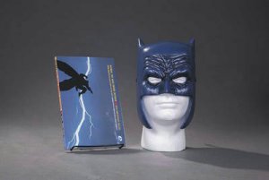 The Dark Knight Returns Book & Mask Set by FRANK;Varney, Lynn; MILLER