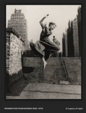 Women Photographers 1900  1975